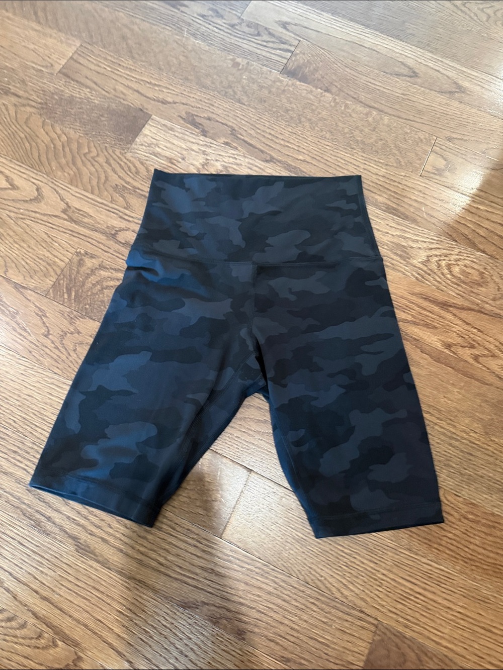 Lululemon High-Waist Black Camo Bike Shorts - Kids